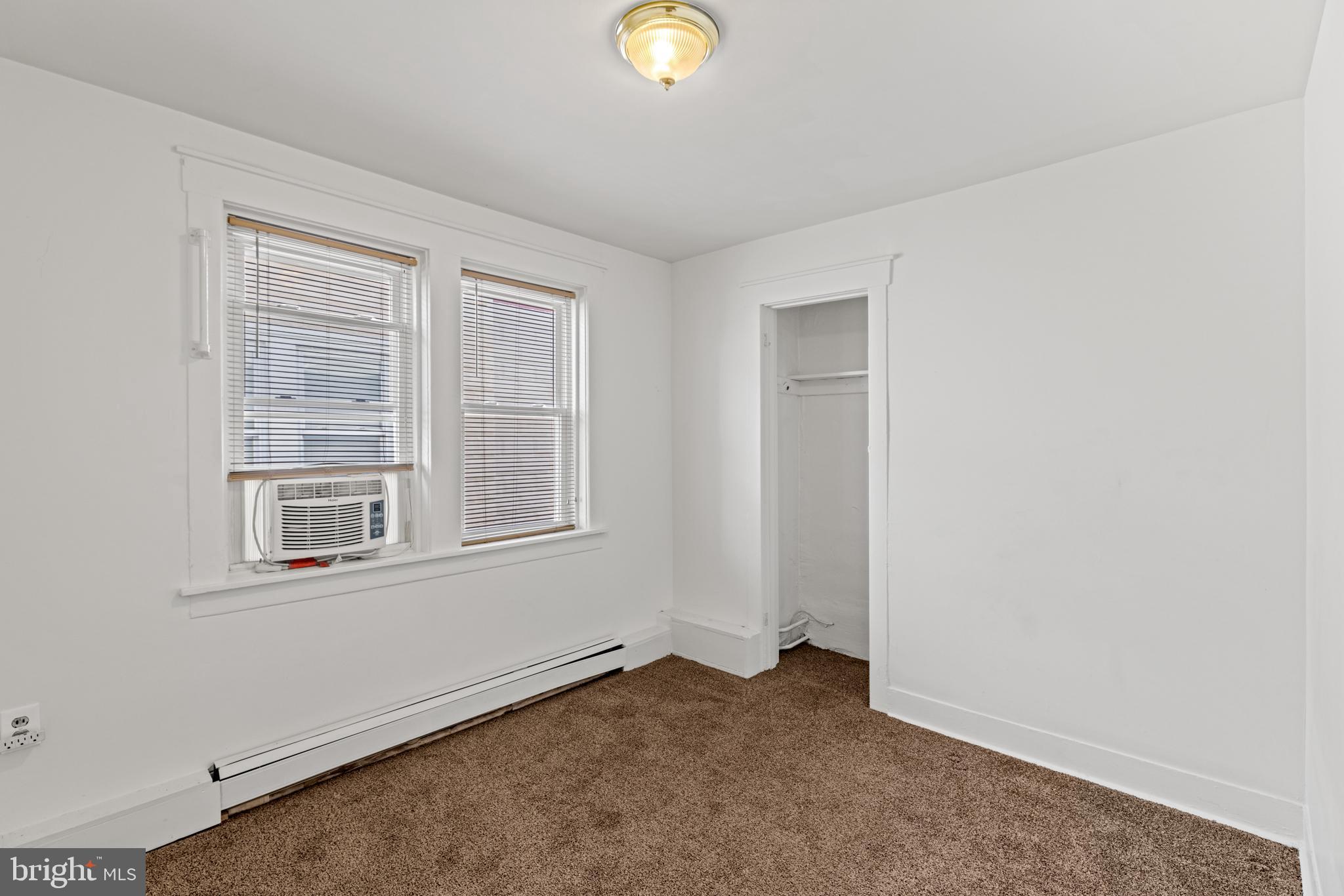 638 Manor Road Beverly, NJ 08010 - Photo 3 of 15