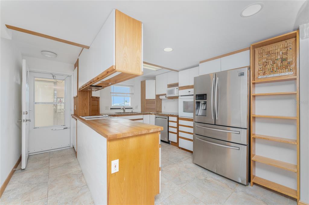 2700 North Beach Road, Unit D203 Englewood, FL 34223 - Photo 16 of 64