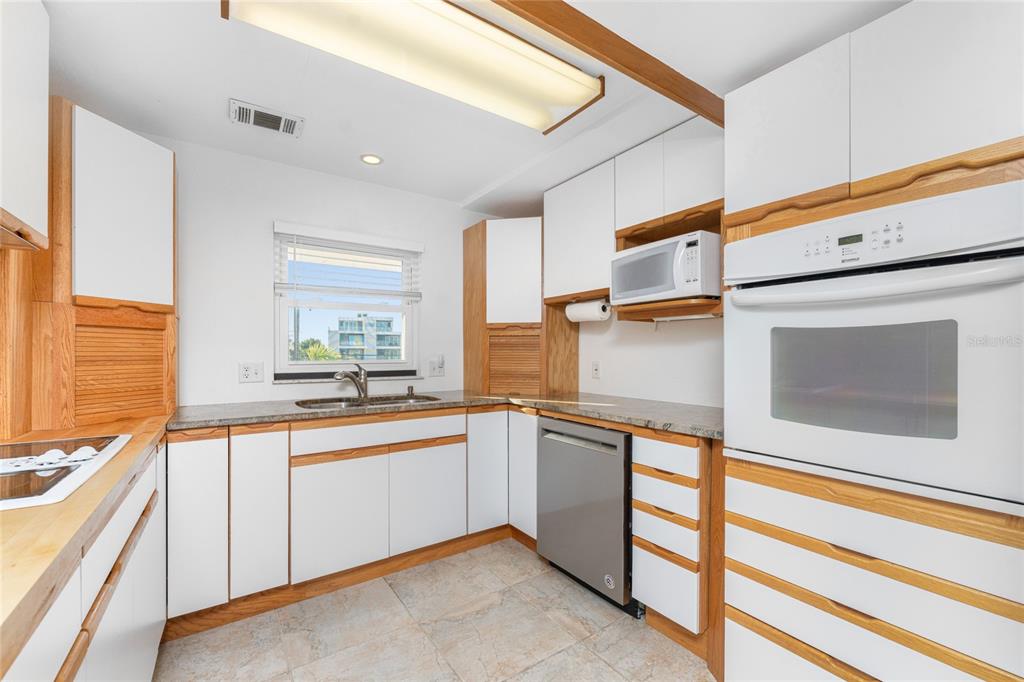 2700 North Beach Road, Unit D203 Englewood, FL 34223 - Photo 19 of 64