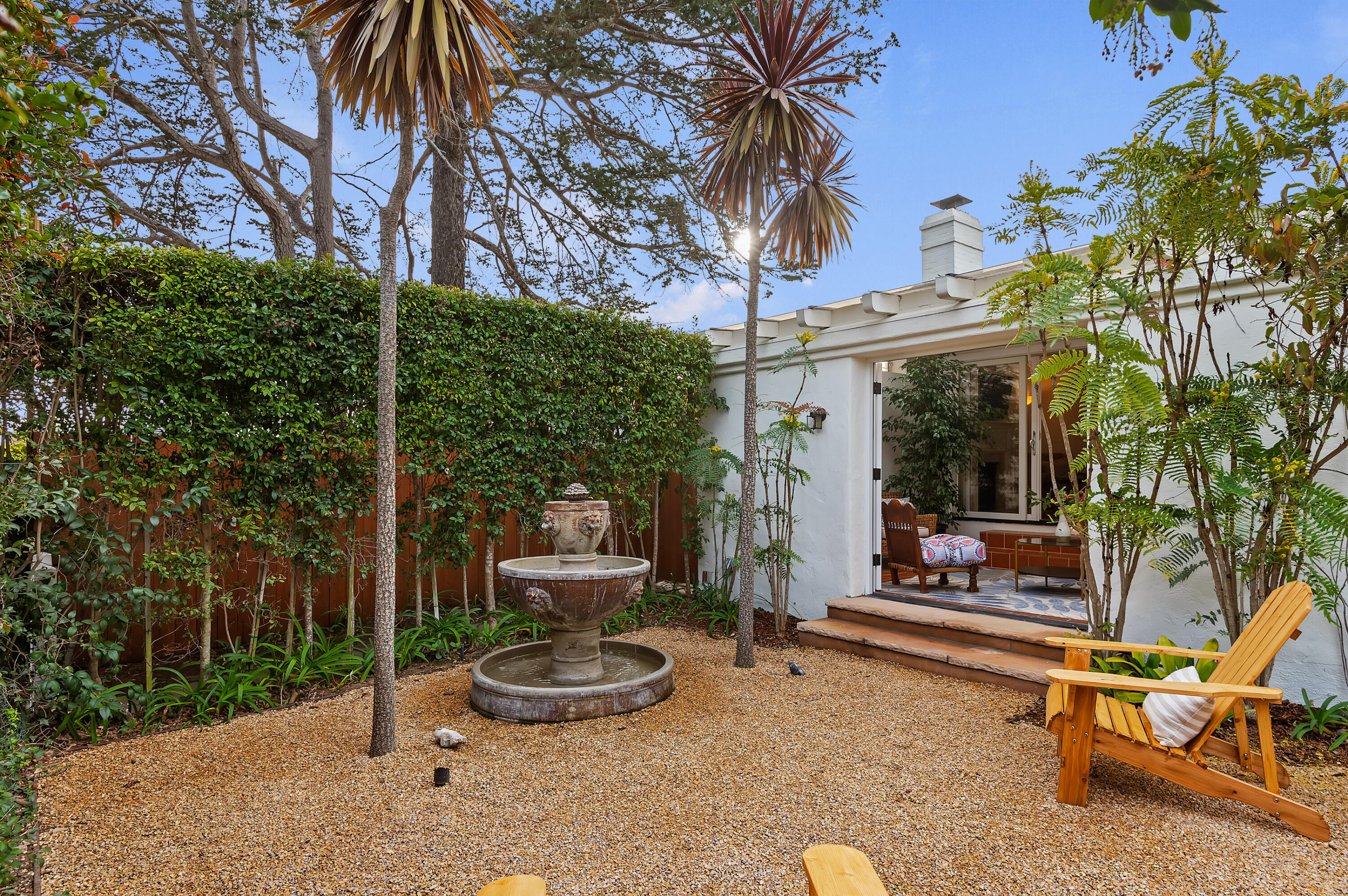 189 Hermosillo Road Montecito, CA 93108 - Photo 16 of 47 13 - Front Courtyard