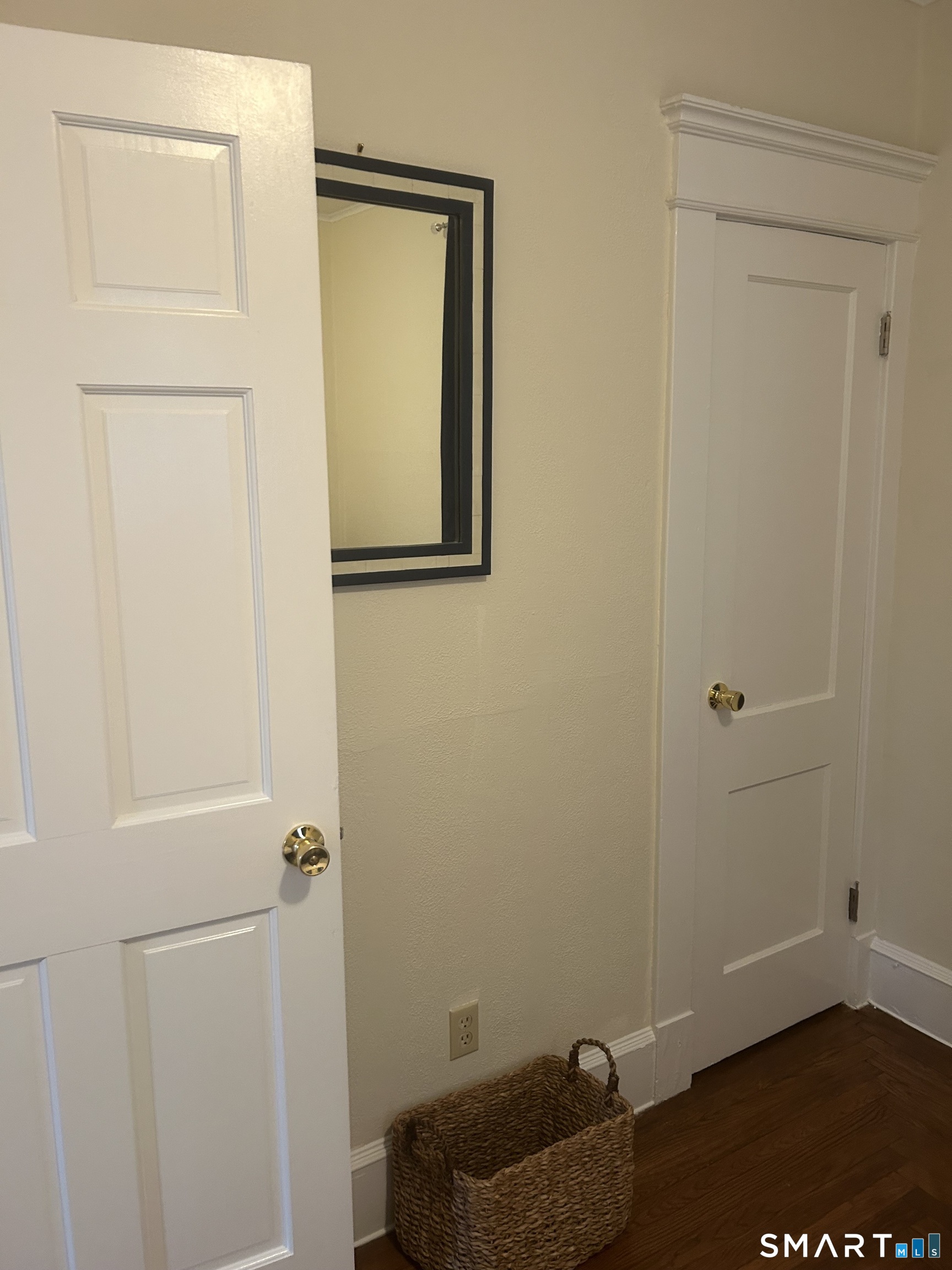 1946 Chapel Street New Haven, CT 06515 - Photo 21 of 23 a bathroom with a sink