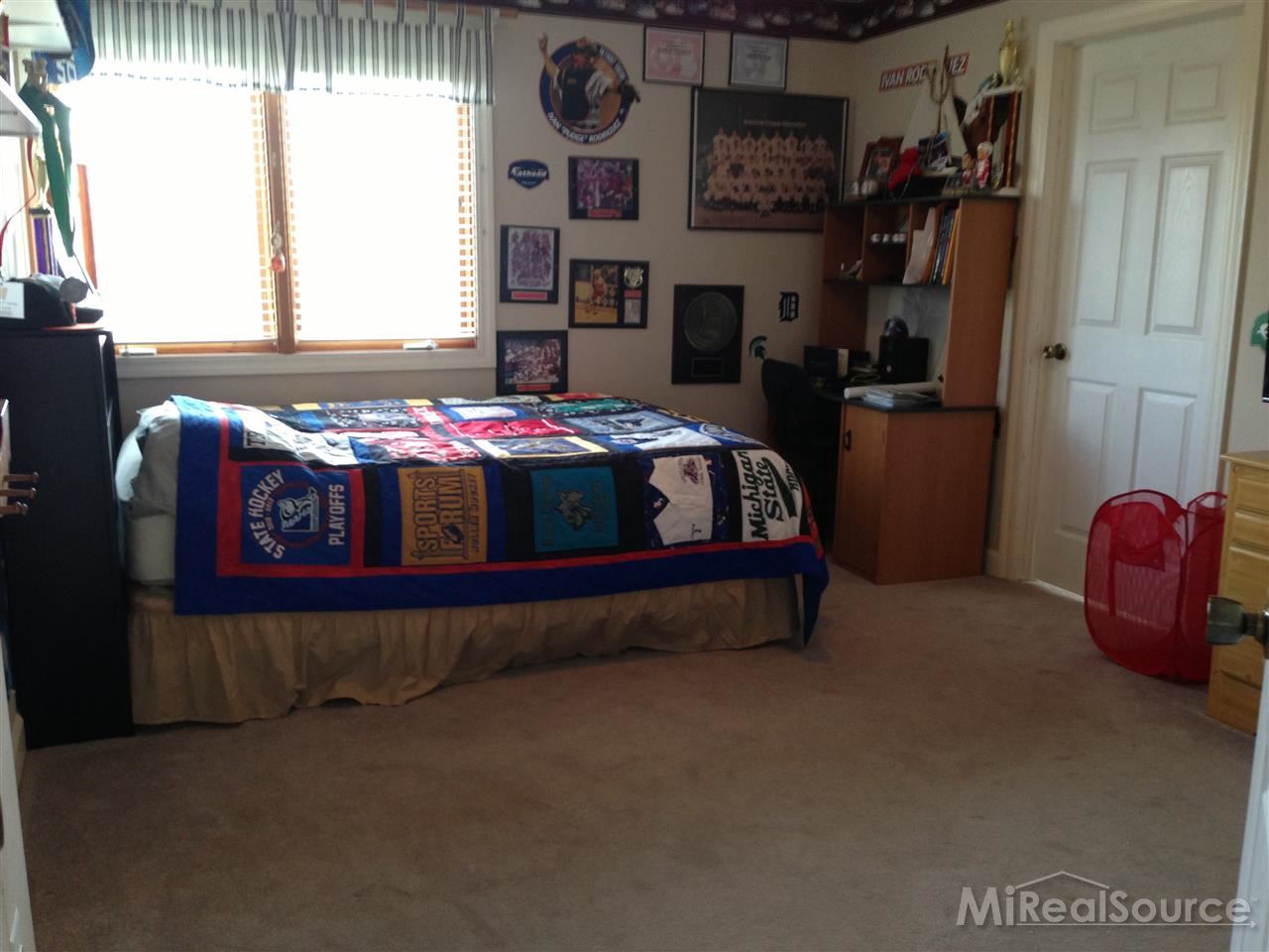 8762 Short Cut Road Fair Haven, MI 48023 - Photo 21 of 27 31174905-20.JPG