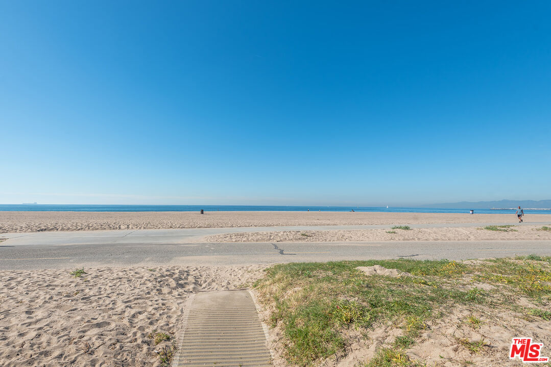 7301 Vista Del Mar, Unit 16 Playa del Rey, CA 90293 - Photo 35 of 36
