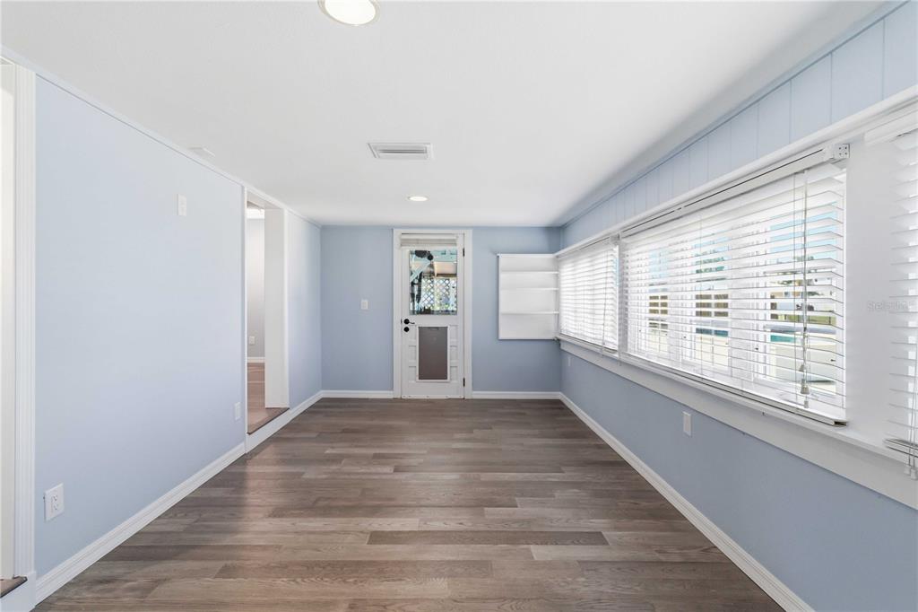 607 Manatee Avenue Ellenton, FL 34222 - Photo 9 of 55