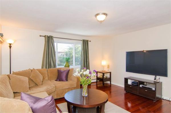 46 Bryon Road, Unit 5 Chestnut Hill, MA 02467 - Photo 8 of 9