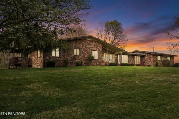 $739,000 | 1279 Green Acres Drive, Newport, TN 37821