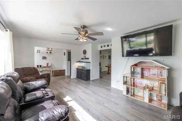 $249,900 | 2010 Schweitzer Drive, Poplar Bluff, MO 63901