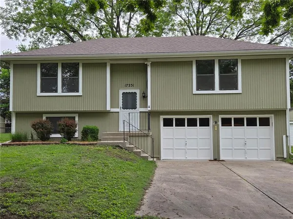 $315,000 | 17251 South Benton Drive, Belton, MO 64012