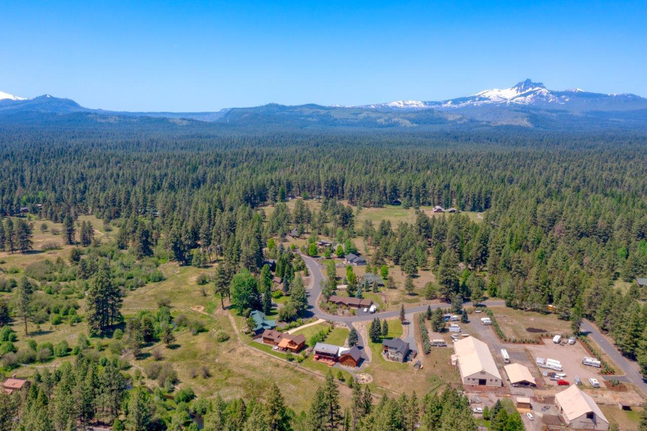 26217 Southwest Pine Lodge Road Camp Sherman, OR 97730 - Photo 40 of 42 26217 SW Pine Lodge Rd Camp Sherman OR 9