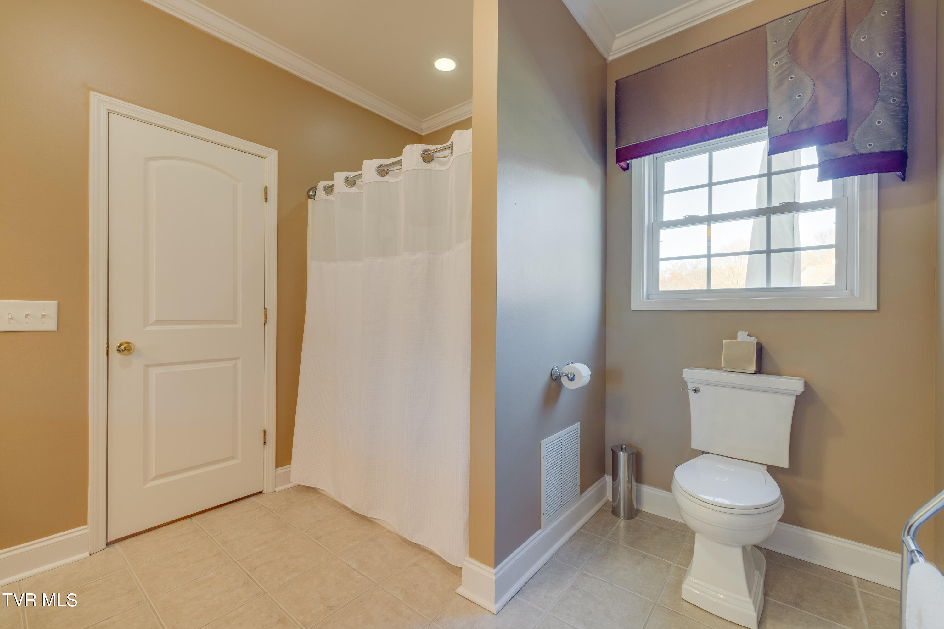 1700 Cooks Valley Road Kingsport, TN 37664 - Photo 23 of 51 023