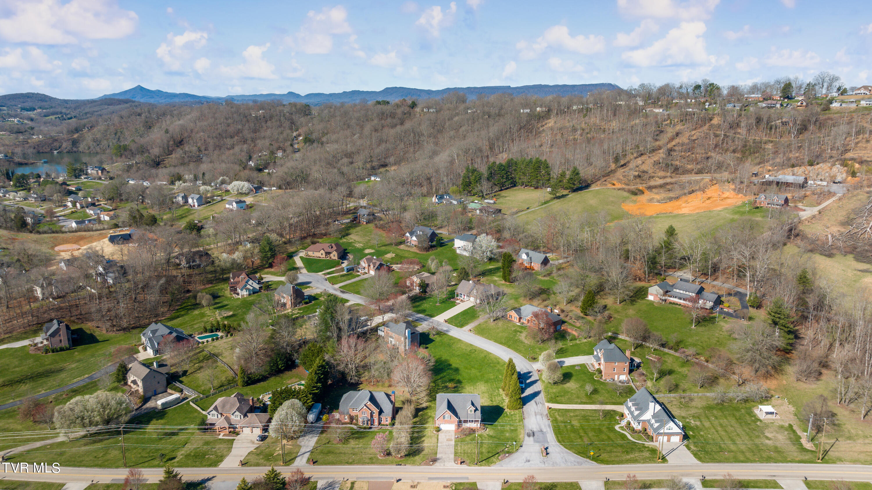 1700 Cooks Valley Road Kingsport, TN 37664 - Photo 49 of 51 049