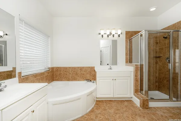 $2,850 | 8910 Los Sonoma Rio, Helotes, TX 78023