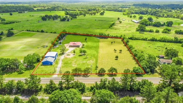 $499,000 | 912 Farm To Market 405, Huntsville, TX 77320