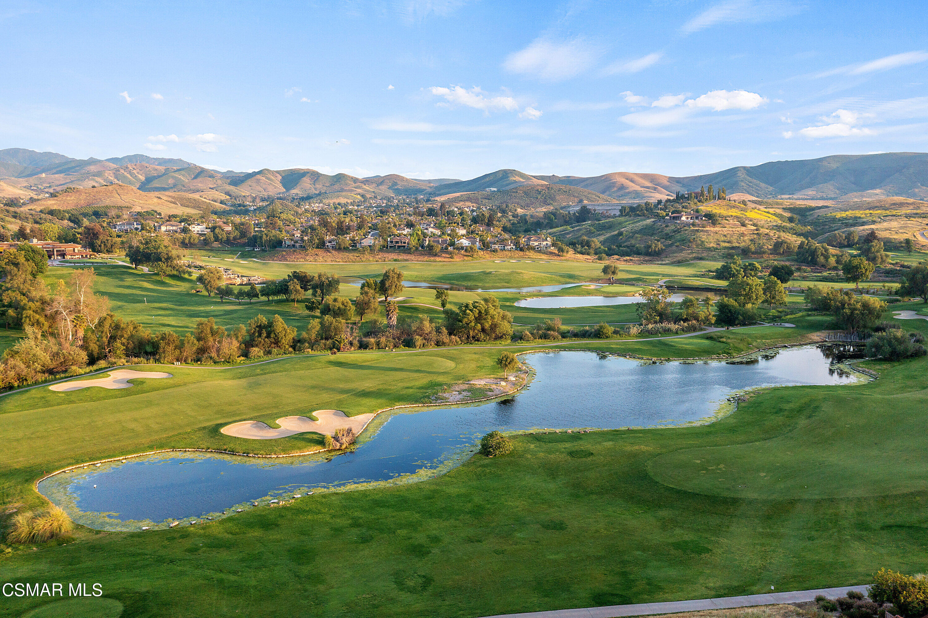 773 Congressional Road Simi Valley, CA 93065 - Photo 4 of 39 a view of a city with an ocean