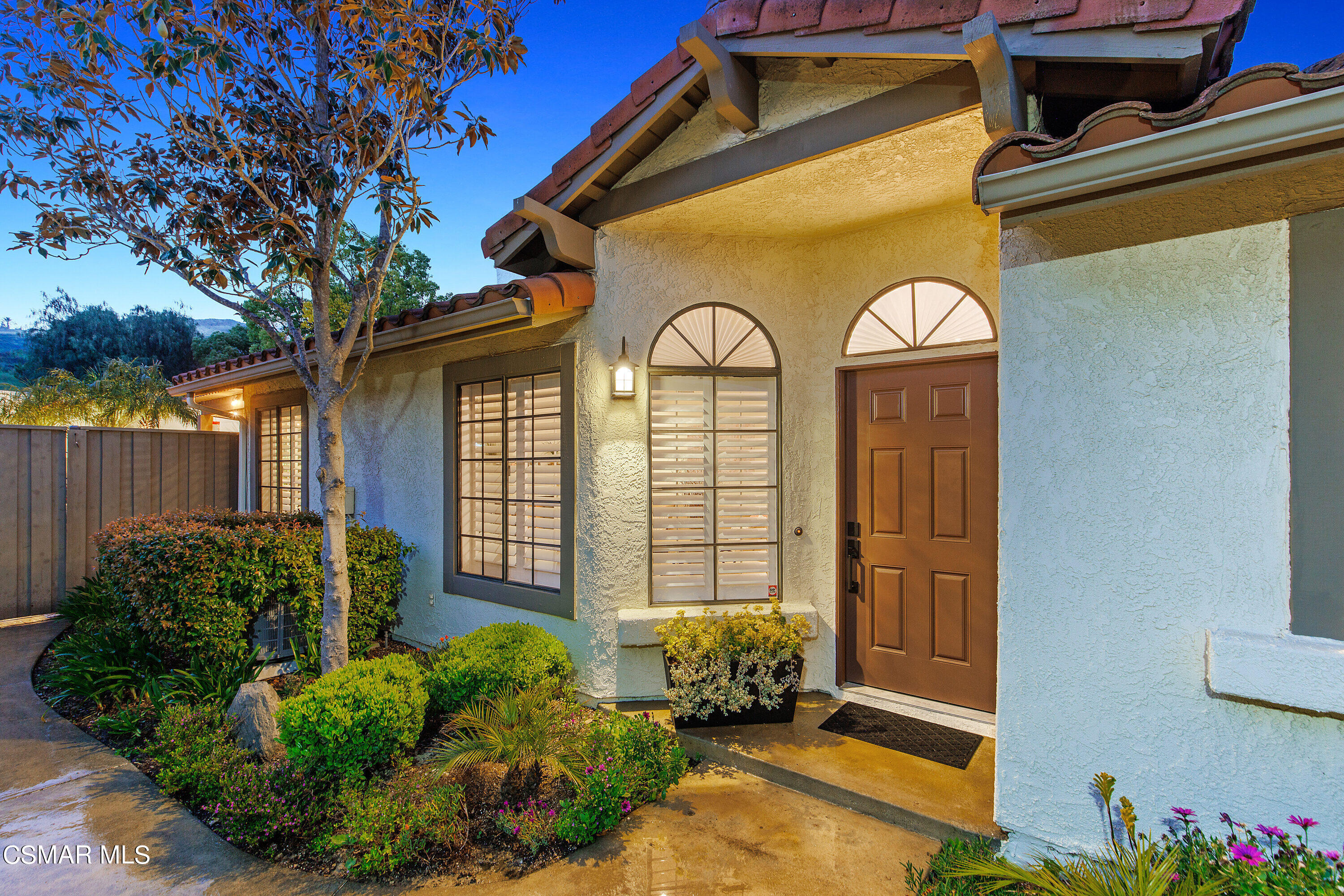 773 Congressional Road Simi Valley, CA 93065 - Photo 8 of 39 a front view of a house with a garden