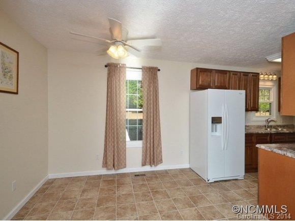 193 Brookshire Road Leicester, NC 28748 - Photo 5 of 11