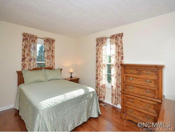 193 Brookshire Road Leicester, NC 28748 - Photo 7 of 11