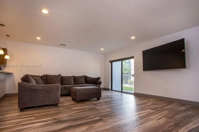 $406,000 | 2061 Washington Avenue, Unit 4, Opa-Locka, FL 33054