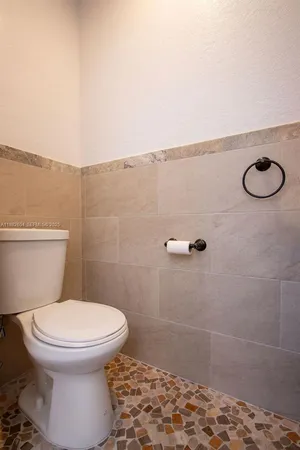 $406,000 | 2061 Washington Avenue, Unit 4, Opa-Locka, FL 33054