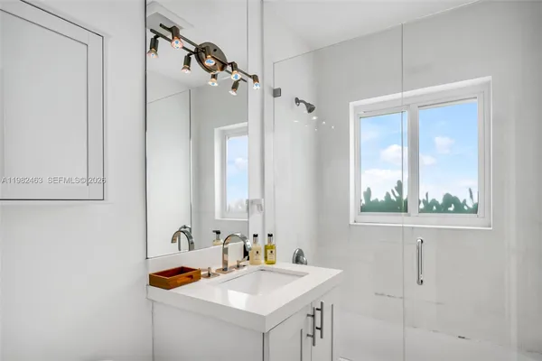 $10,500 | 540 Southwest 27th Road, Miami, FL 33129