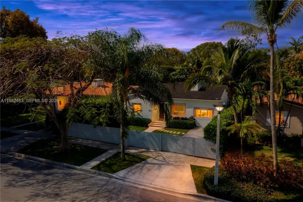 $10,500 | 540 Southwest 27th Road, Miami, FL 33129