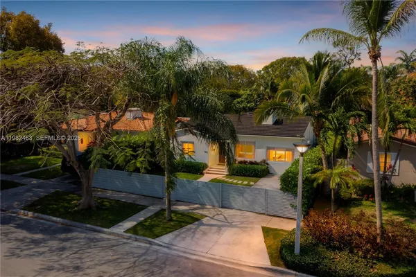$10,500 | 540 Southwest 27th Road, Miami, FL 33129