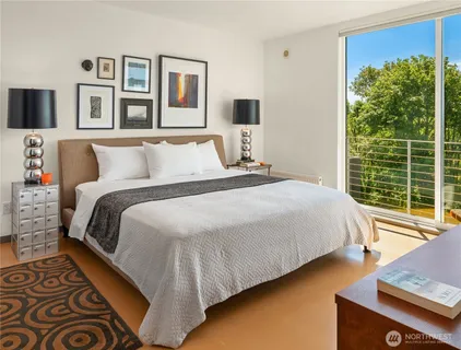 $889,000 | 2517 13th Avenue South, Seattle, WA 98144