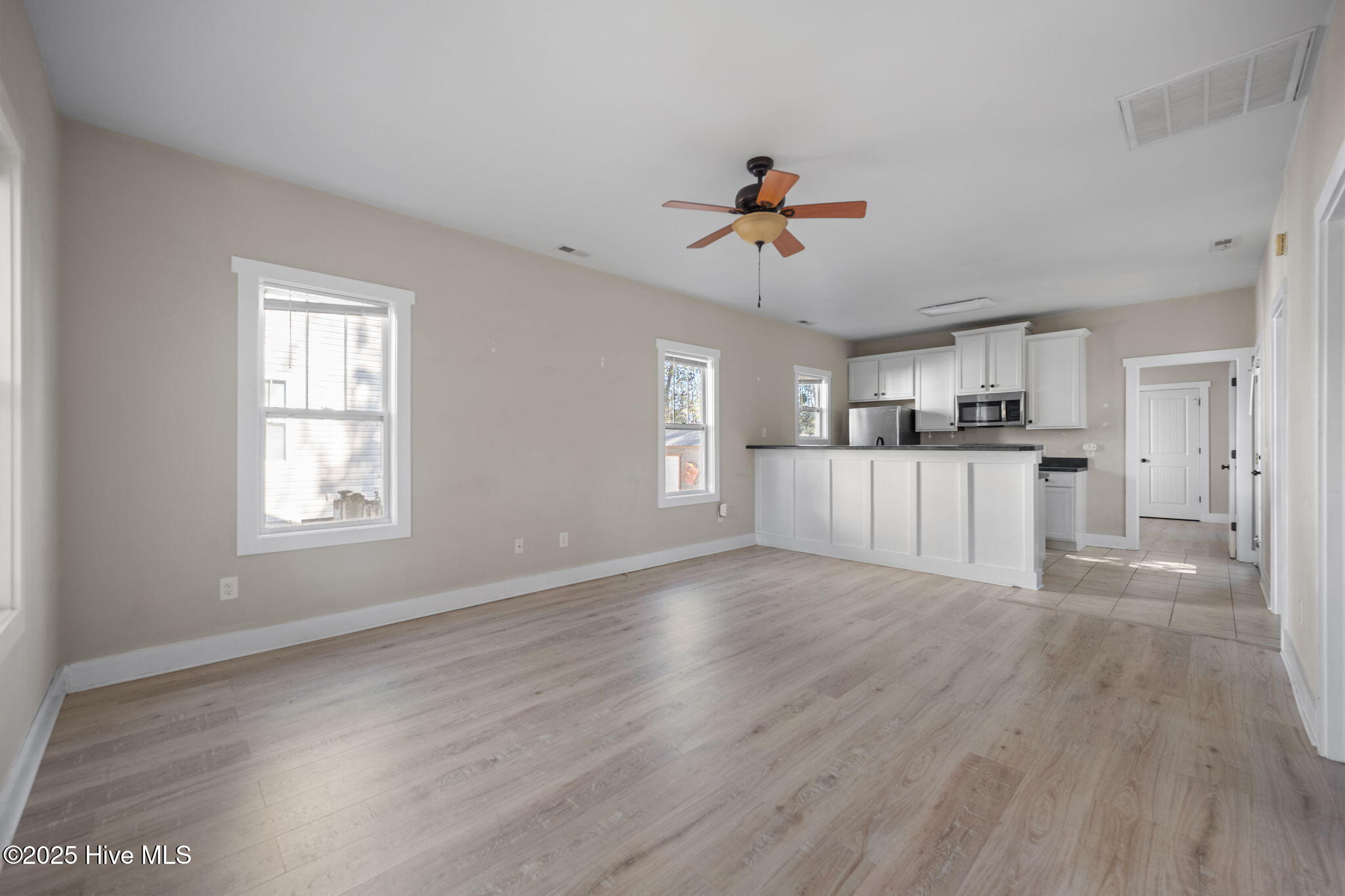 644 East Ocean Road Holly Ridge, NC 28445 - Photo 20 of 39 LR.DR