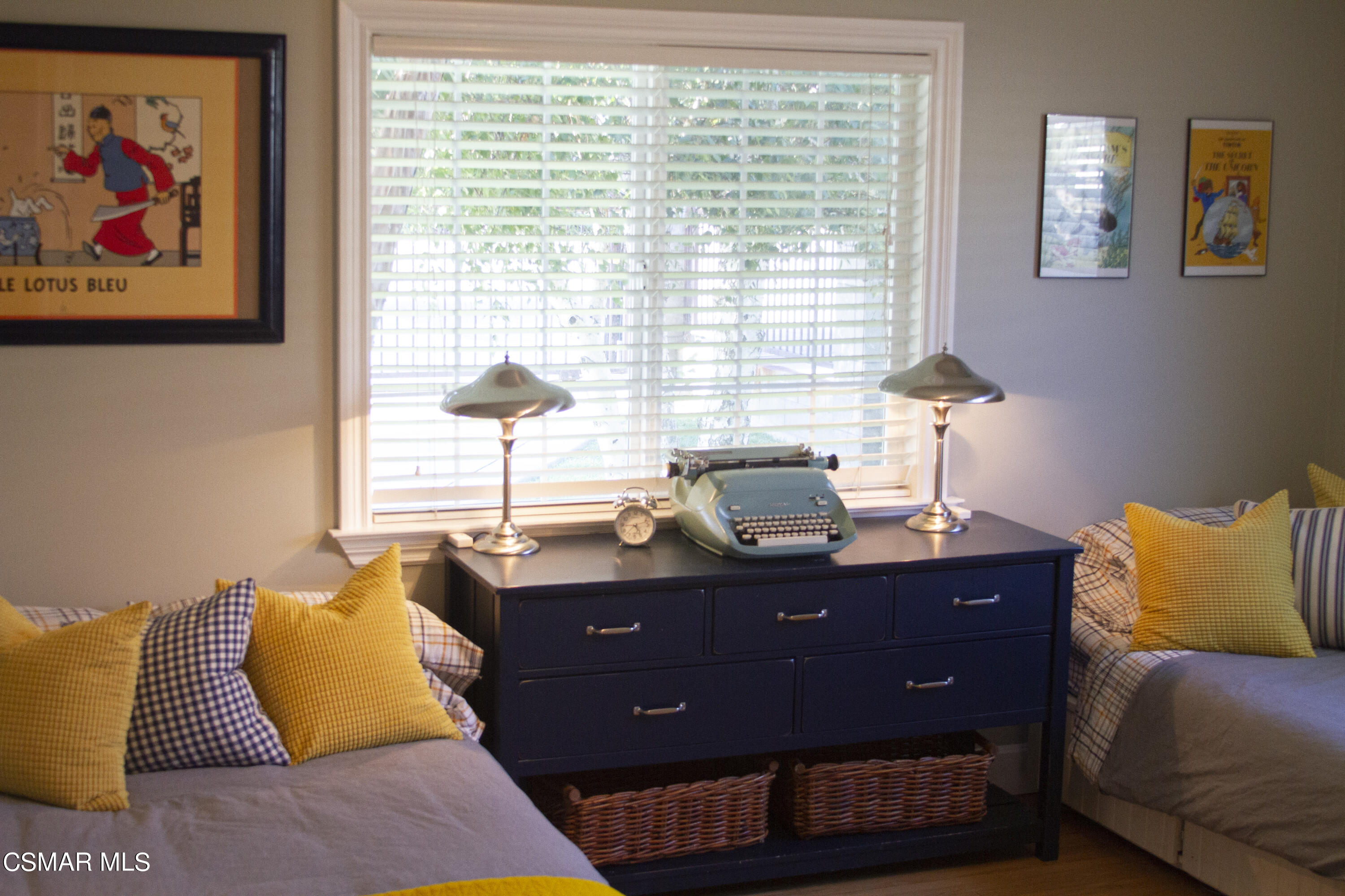 4608 Apricot Road Simi Valley, CA 93063 - Photo 22 of 37 a bedroom with a bed and a window