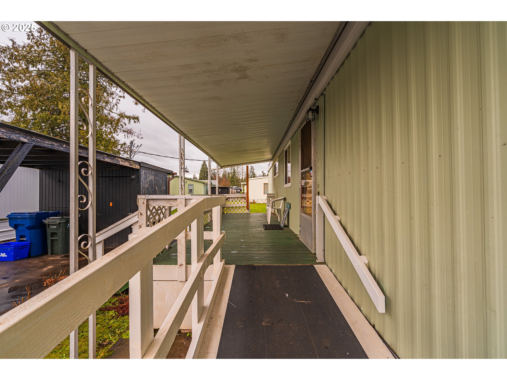 205 South 54th Street, Unit 35 Springfield, OR 97478 - Photo 4 of 21 Gallery Image 4