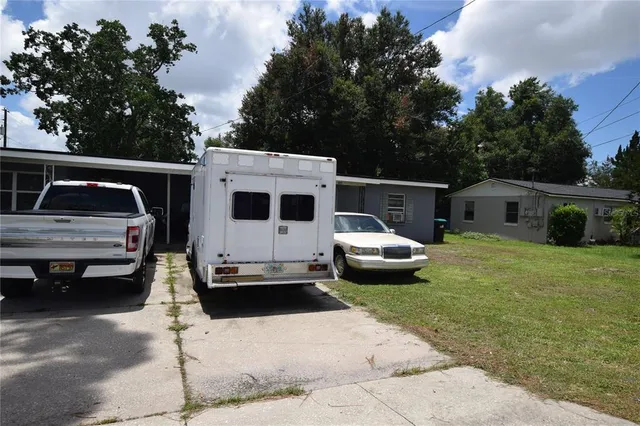 $1,300 | 104 West Lancaster Road, Orlando, FL 32809