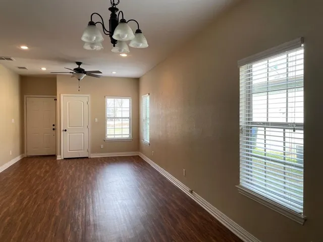 $1,595 | 603 Franklin Avenue, Pottsboro, TX 75076