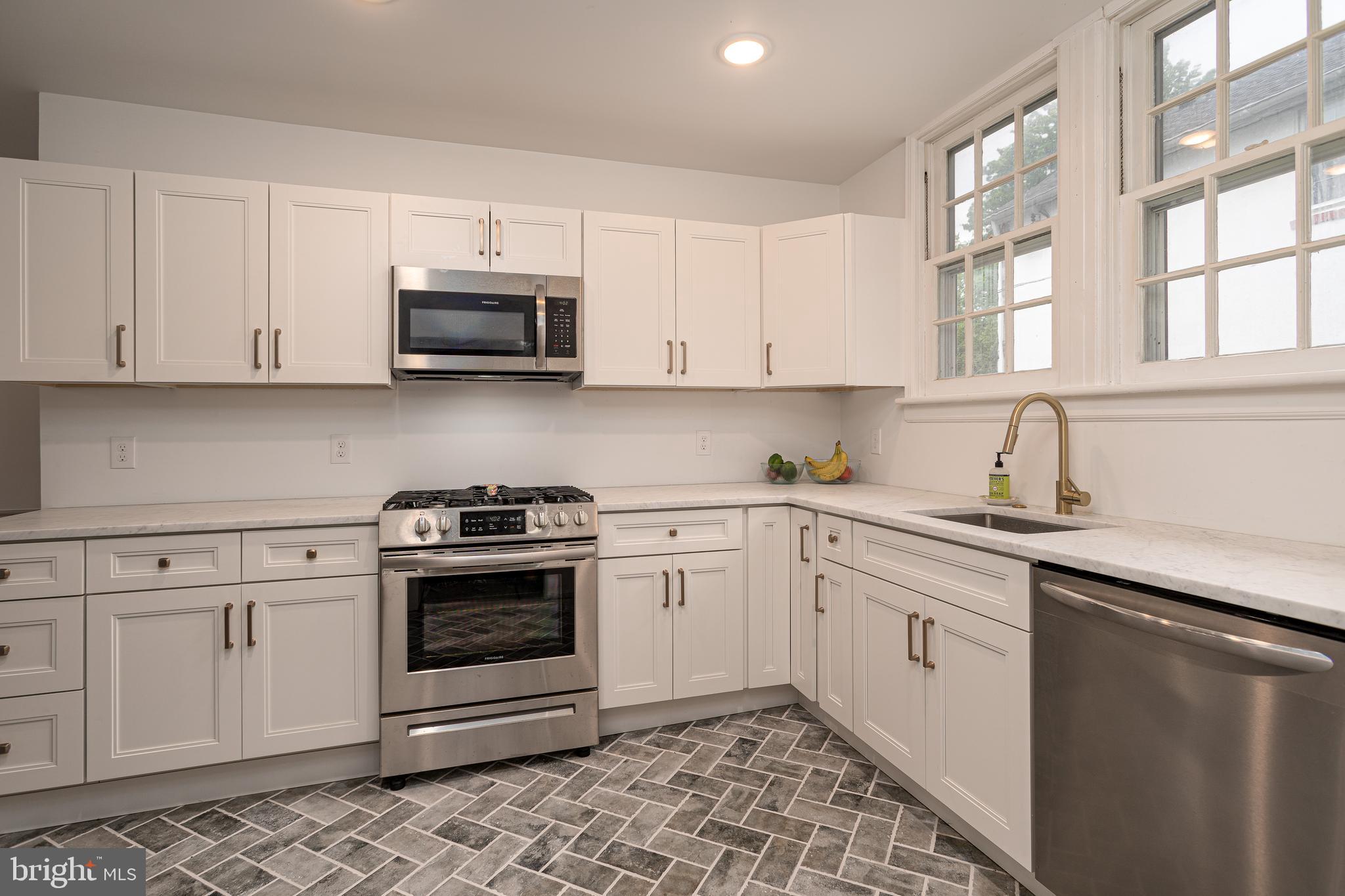 110 Waverly Road Wyncote, PA 19095 - Photo 8 of 26