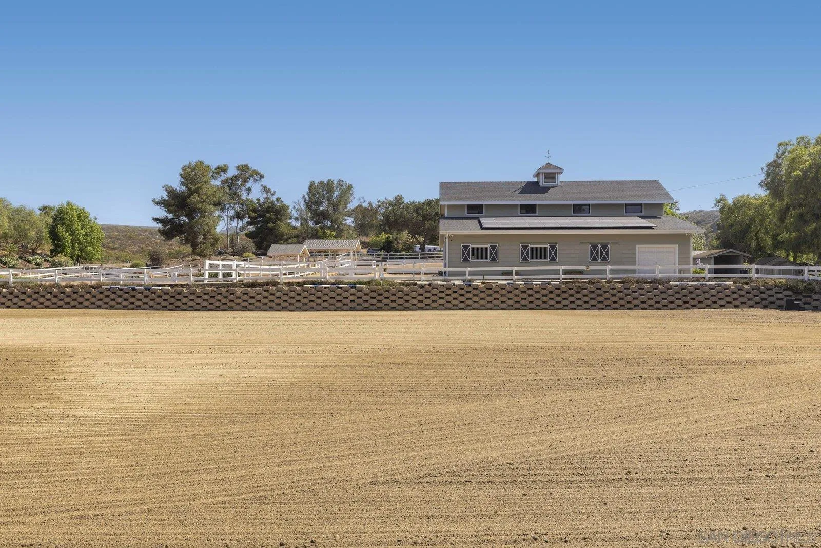 20455 Elfin Forest Road Escondido, CA 92029 - Photo 43 of 50 a view of a ocean with a building