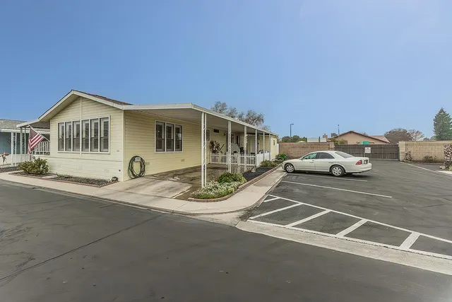 $149,000 | 1551 6th Ave Drive, Unit 121, Kingsburg, CA 93631