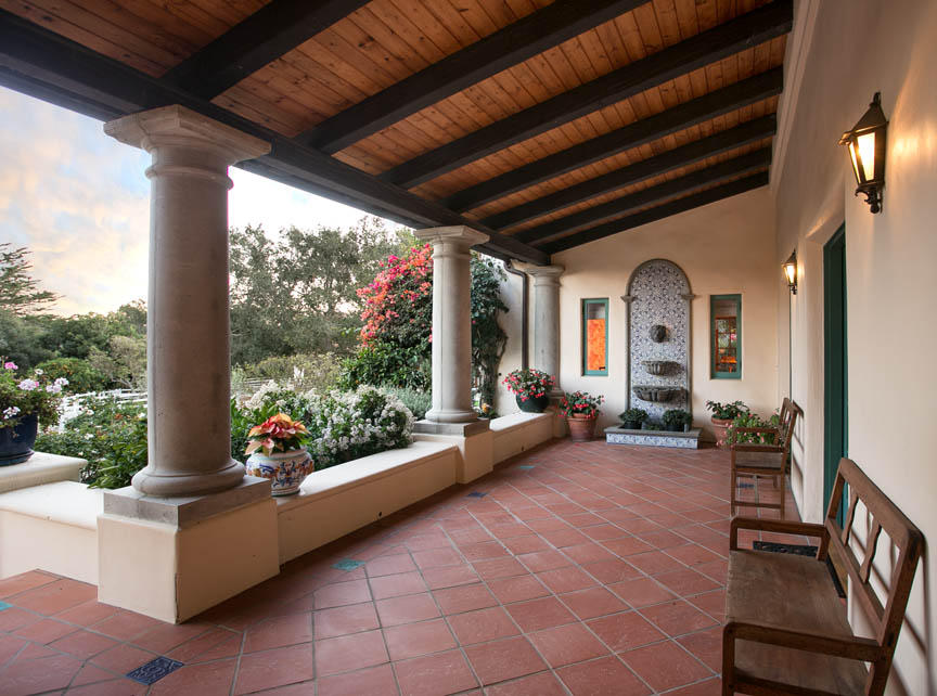 695 Via Hierba Santa Barbara, CA 93110 - Photo 2 of 29 a view of living room with patio furniture and garden