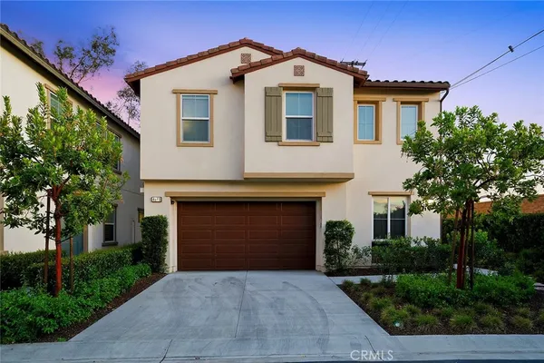 $1,345,000 | 4689 Holly Avenue, Long Beach, CA 90805