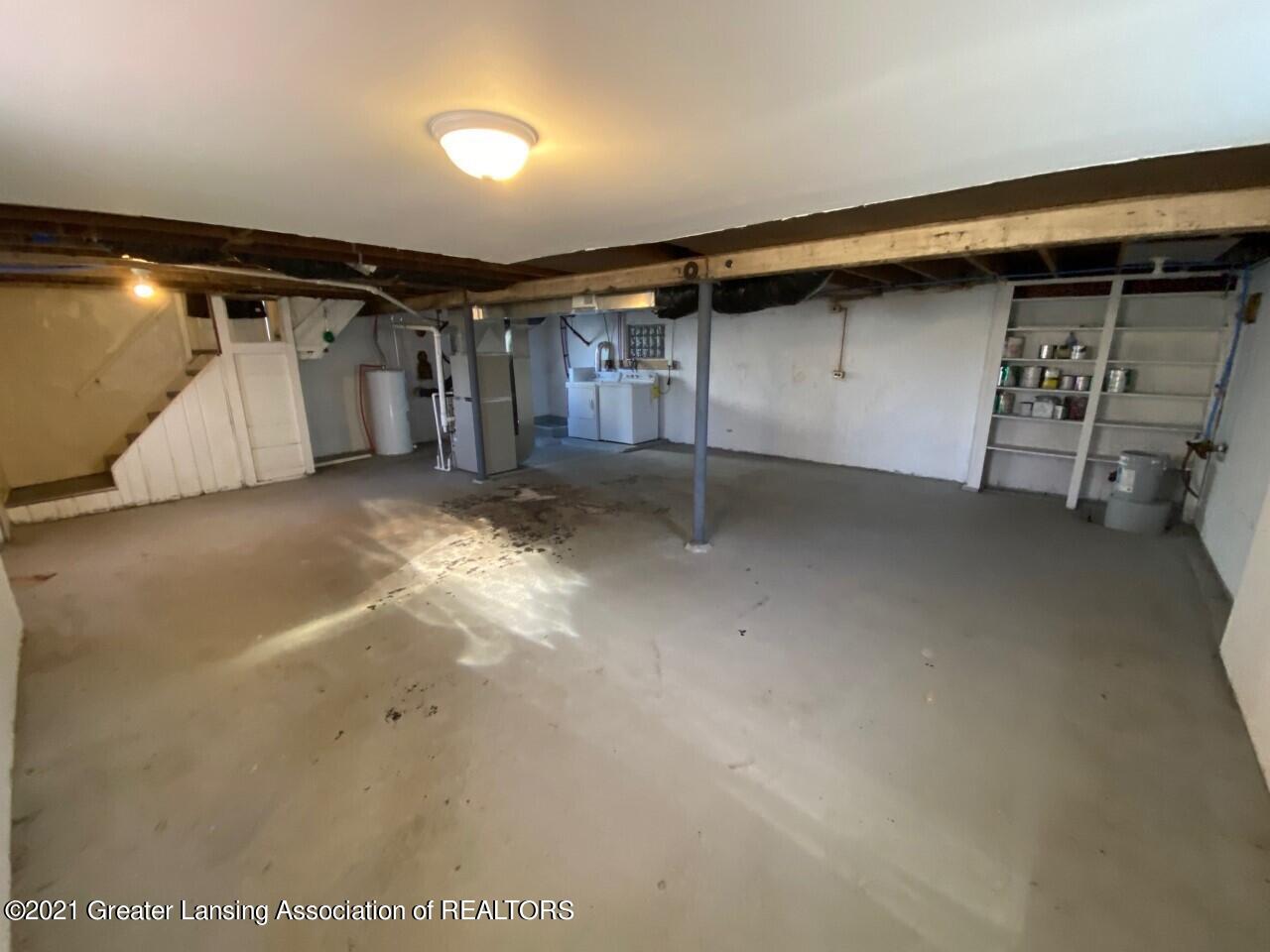 6247 Cooper Road Lansing, MI 48911 - Photo 20 of 29 thumbnail_IMG_3208
