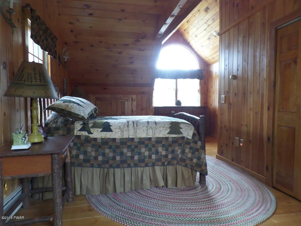 136 Sawmill Road Greentown, PA 18426 - Photo 25 of 40 Bedroom 2 Level 2 (3)