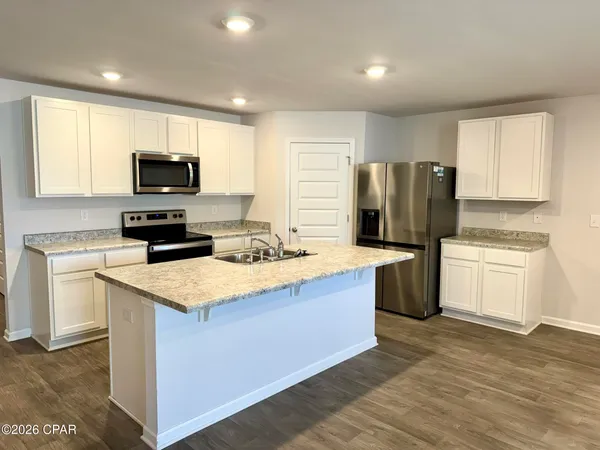 $2,300 | 4016 Pioneer Ln., Panama City, FL 32404