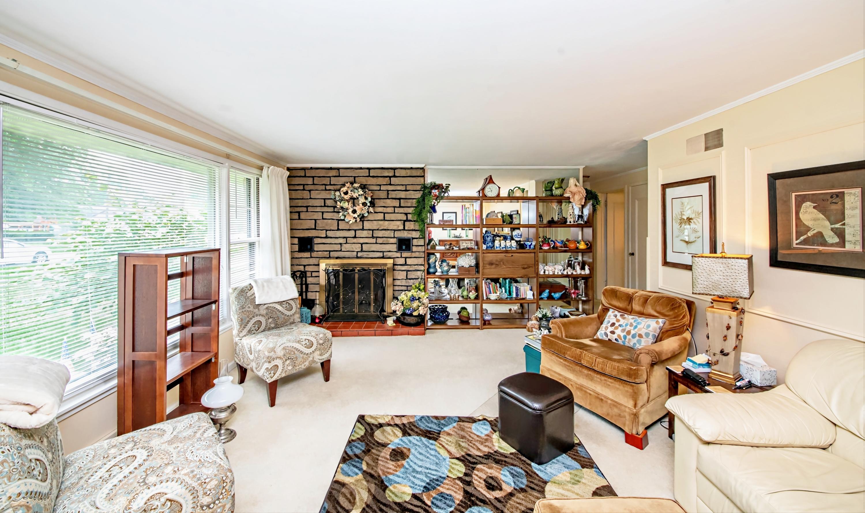 1573 Hadley Road Benton Harbor, MI 49022 - Photo 4 of 34 DSC09847_