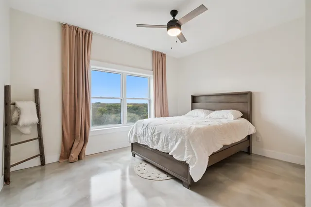 $765,000 | 2183 Waterview Lane, Lansing, IA 52151