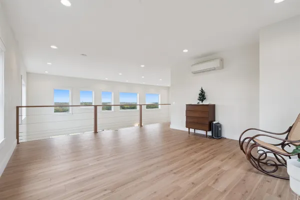 $765,000 | 2183 Waterview Lane, Lansing, IA 52151