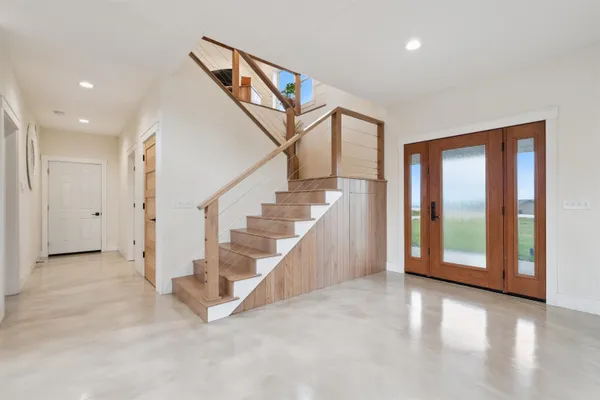 $765,000 | 2183 Waterview Lane, Lansing, IA 52151