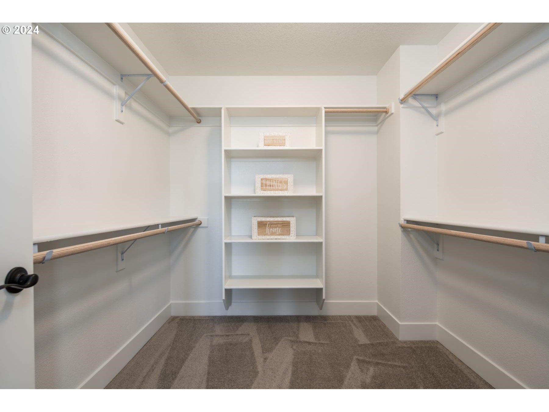 903 Northwest 178th Street Ridgefield, WA 98642 - Photo 19 of 25 a view of an empty walk in closet