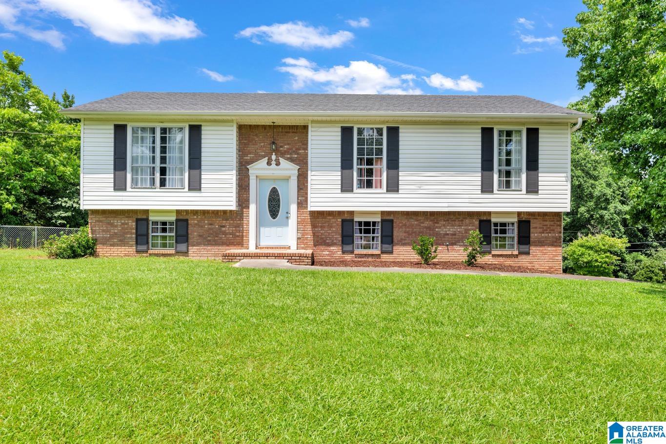 101 Pinehurst Road Trussville, AL 35173 - Photo 4 of 31