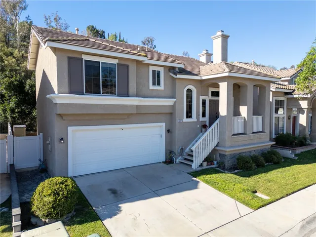 $735,000 | 922 Pala Mesa Drive, Corona, CA 92879