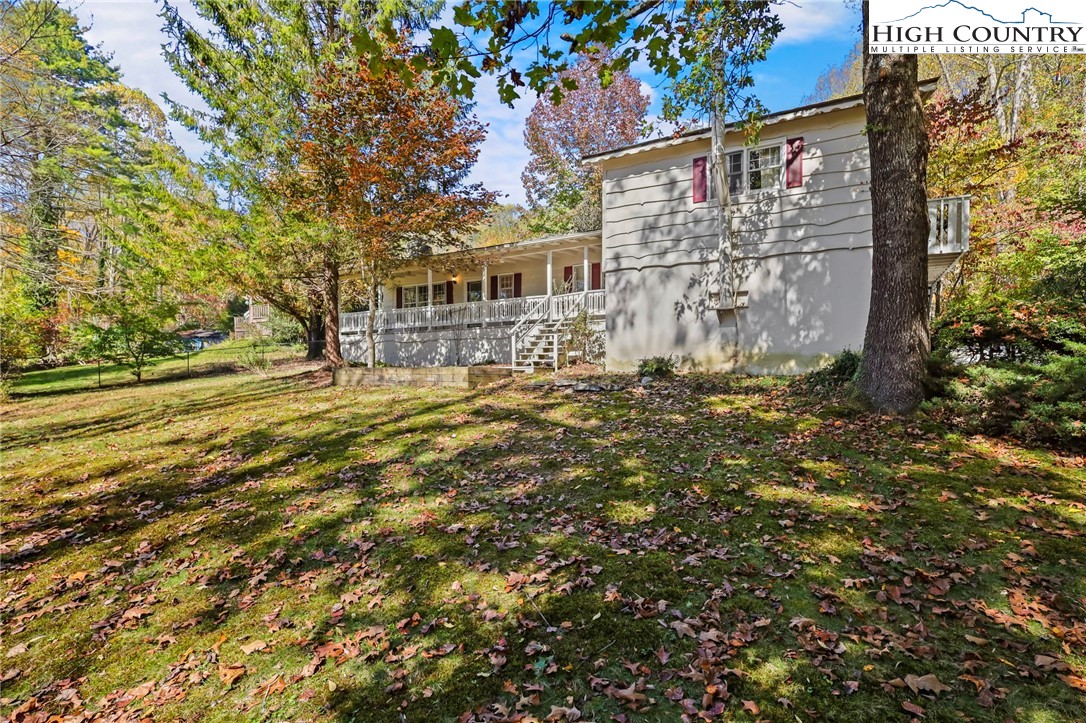 455 Boulder Gardens Road Banner Elk, NC 28604 - Photo 2 of 36