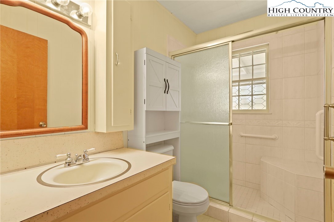 455 Boulder Gardens Road Banner Elk, NC 28604 - Photo 27 of 36