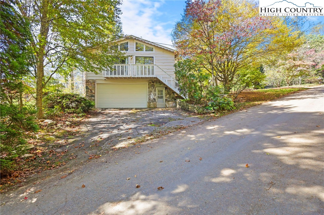 455 Boulder Gardens Road Banner Elk, NC 28604 - Photo 7 of 36